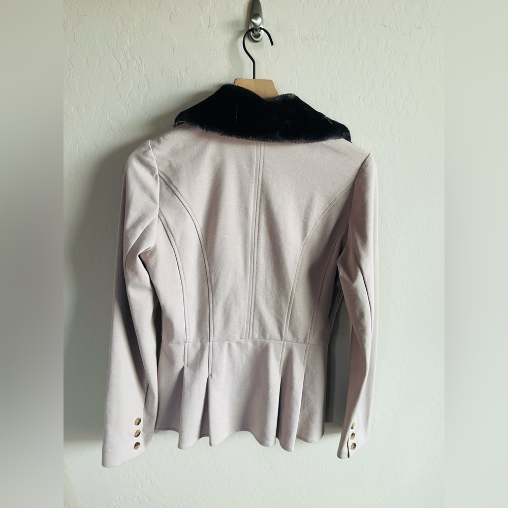 Hinge Tan Riding Jacket Faux Fur Pleated Size M Garconne Preppy 90s Y2K - Picture 5 of 5